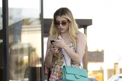 网红萌妹吃瓜爆料,网红萌妹揭秘娱乐圈吃瓜大事件